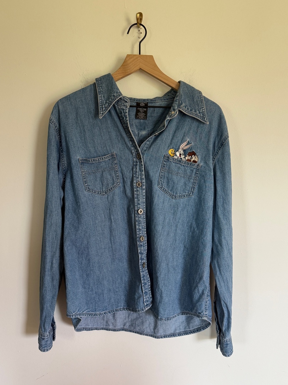 Looney Tunes Embroidered Denim Button Down XL